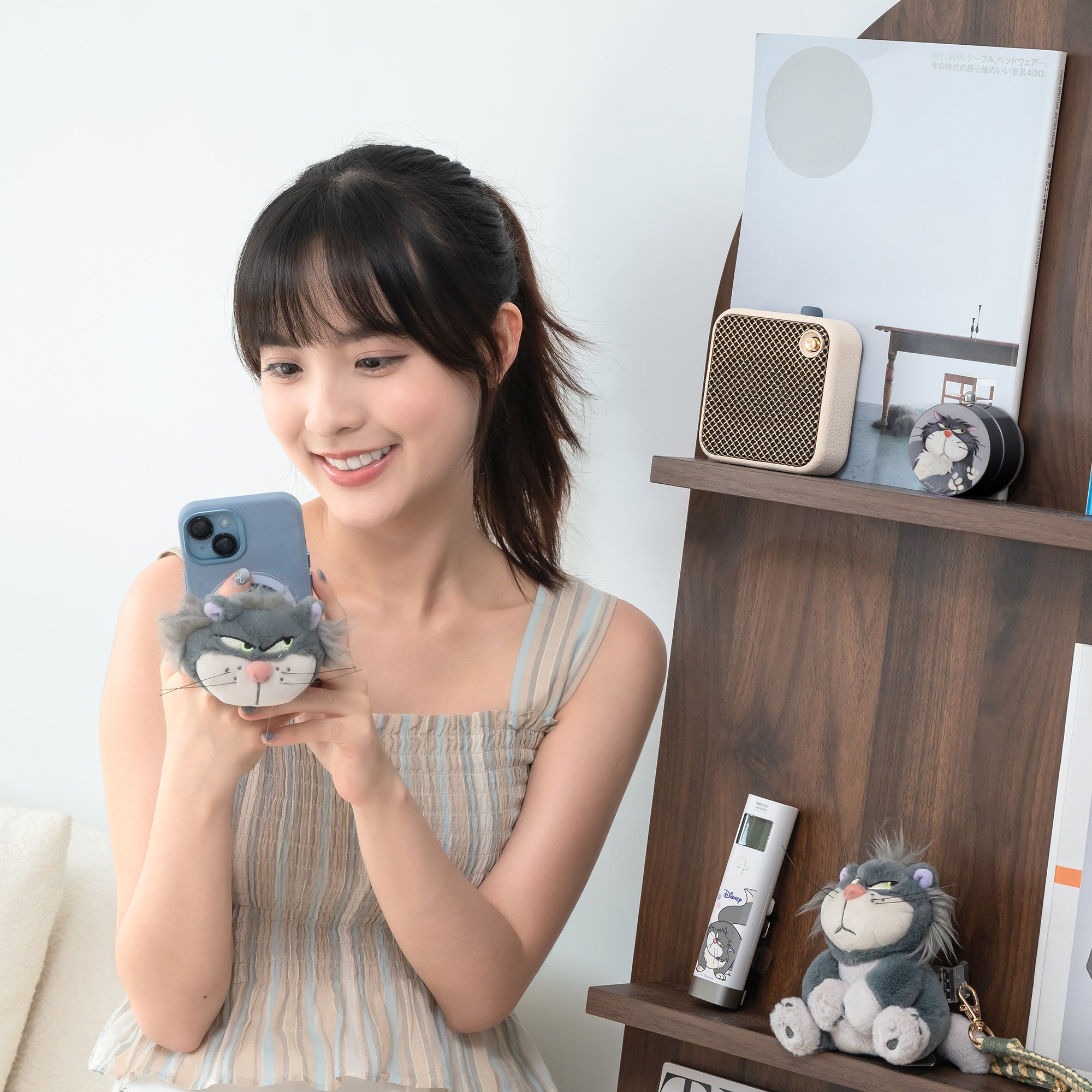 讓迪士尼角色穩穩守護你的手機 –  魯斯佛/小牡蠣/史迪仔/維尼系列360度摺疊磁吸支架