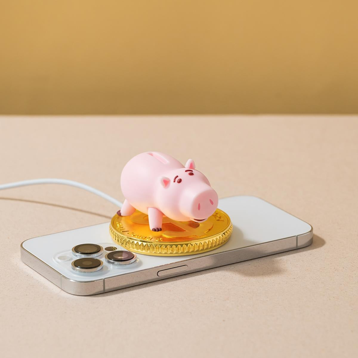 迪士尼磁吸充電盤的魔法小窩 – 超可愛無線快充系列，讓iPhone輕鬆滿電